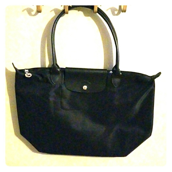 Longchamp Handbags - Longchamp Modele Depose